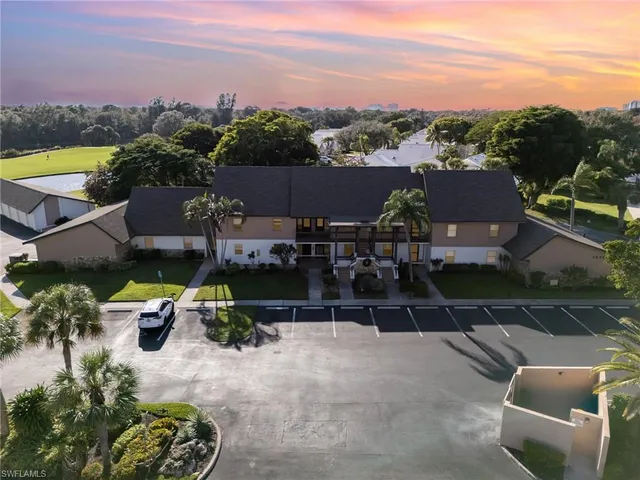 $4,950 | 1530 Imperial Golf Course Boulevard, Unit 322, Naples, FL 34110