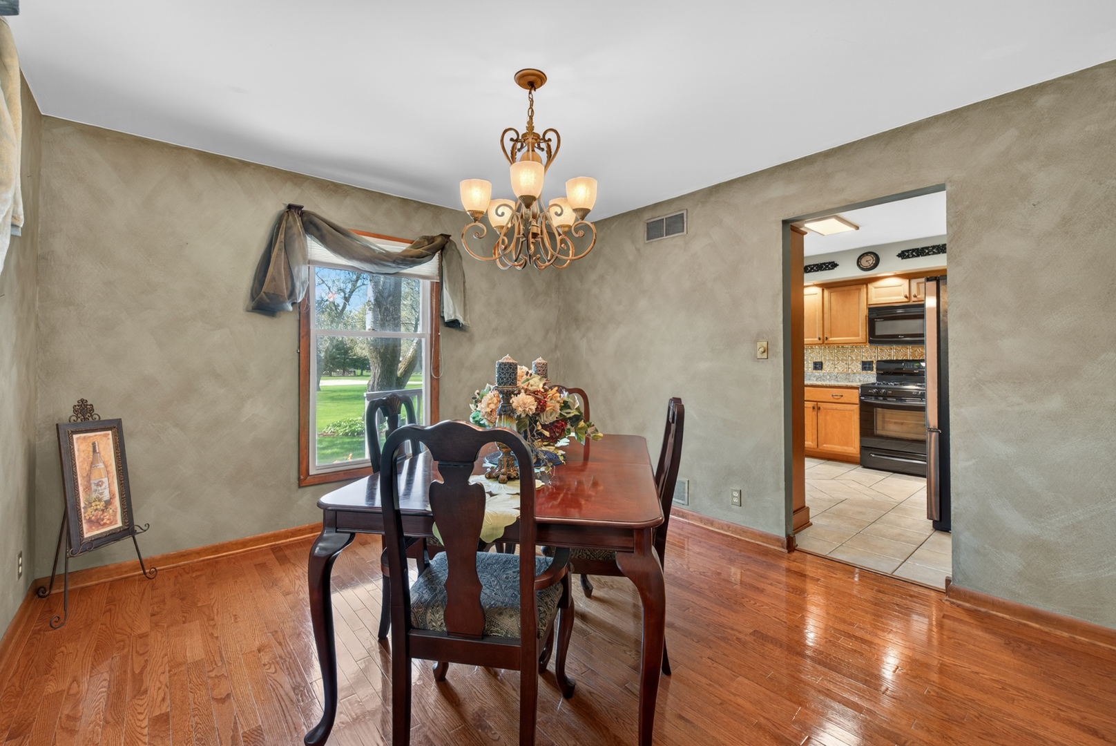 721 Wisconsin Road New Lenox, IL 60451 - Photo 14 of 91 Gallery Image 14