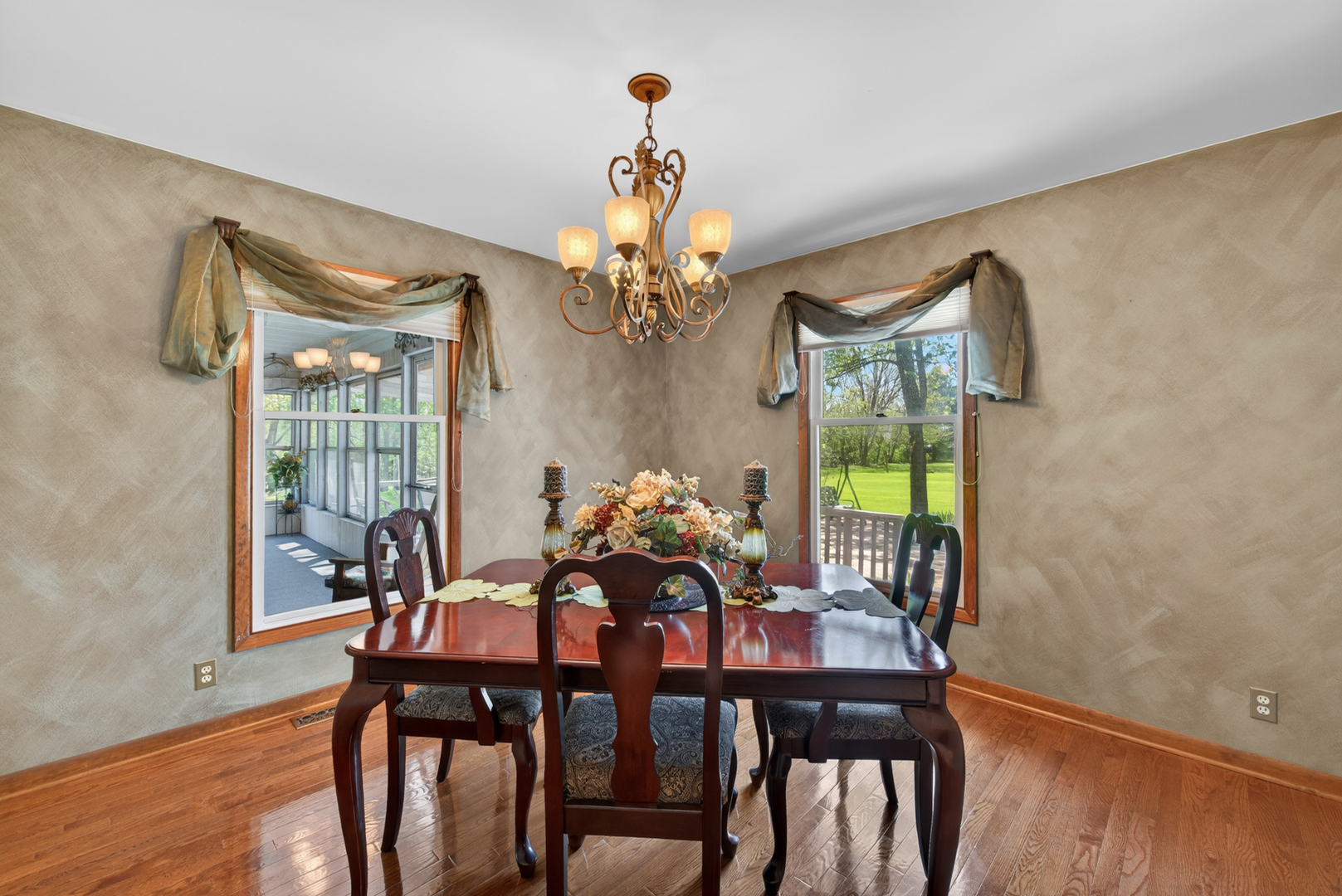 721 Wisconsin Road New Lenox, IL 60451 - Photo 15 of 91 Gallery Image 15