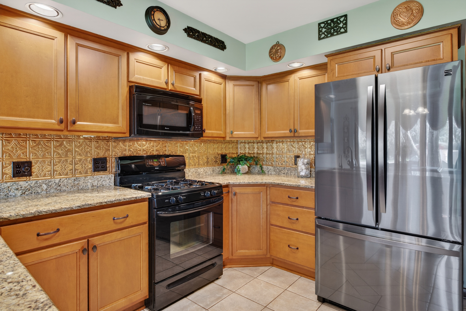 721 Wisconsin Road New Lenox, IL 60451 - Photo 18 of 91 Gallery Image 18