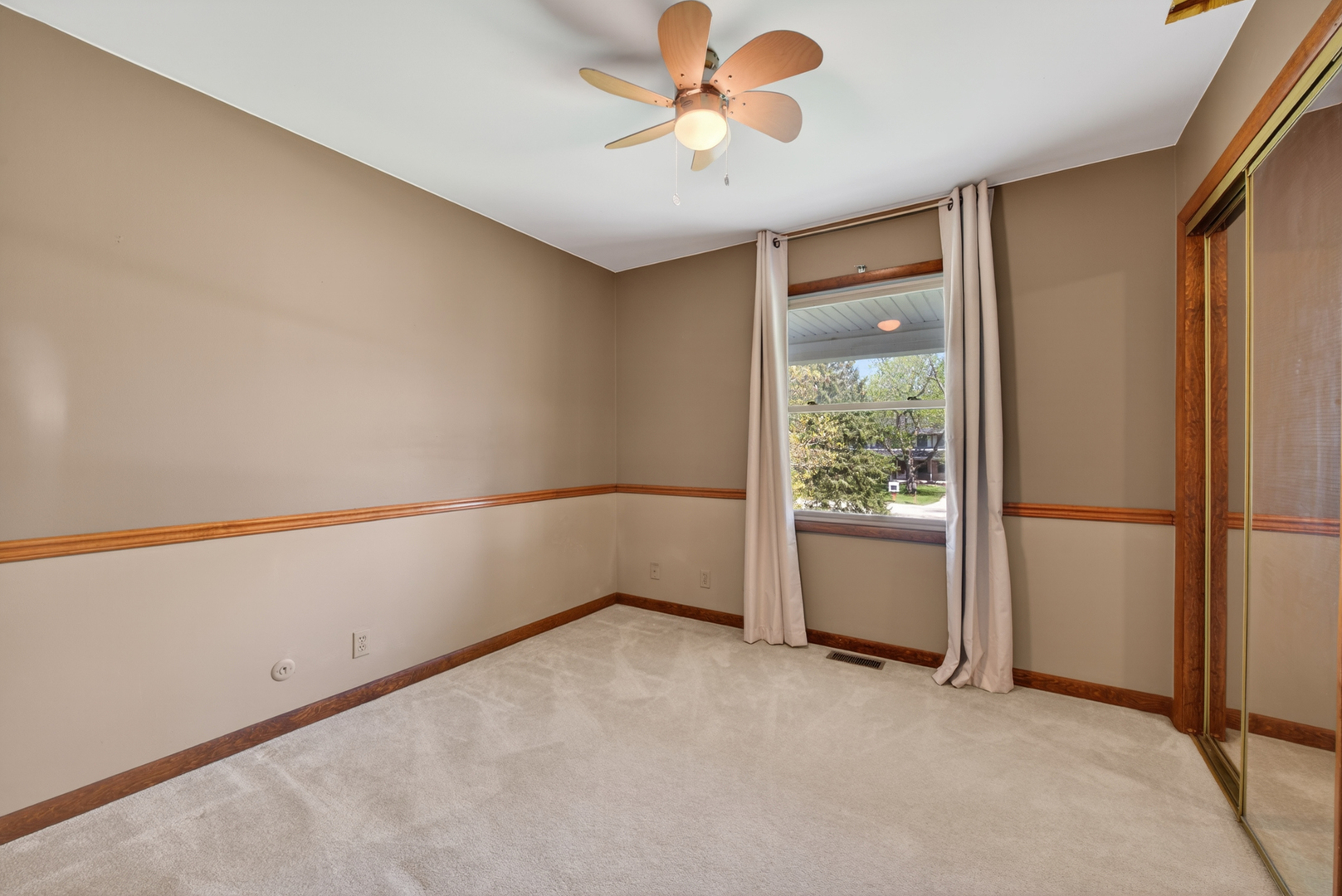 721 Wisconsin Road New Lenox, IL 60451 - Photo 35 of 91 Gallery Image 35