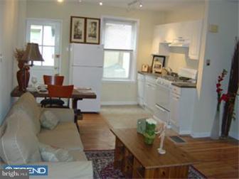 1629 Addison Street Philadelphia, PA 19146 - Photo 6 of 6 Living Room