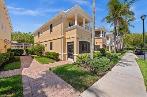 $424,500 | 29020 Alessandria Circle, Bonita Springs, FL 34135