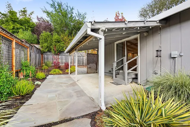 $895,000 | 2726 Edison Street, Graton, CA 95444