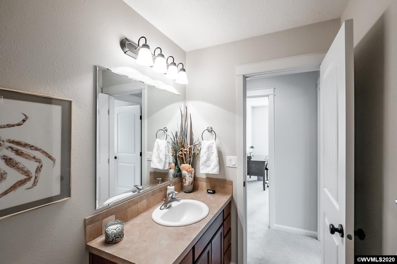 1047 Filbert Street Jefferson, OR 97352 - Photo 23 of 39 Gallery Image 23