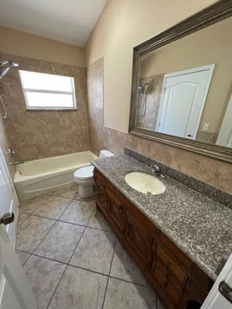 $1,850 | 4824 Cambridge Street, Lake Worth, FL 33463