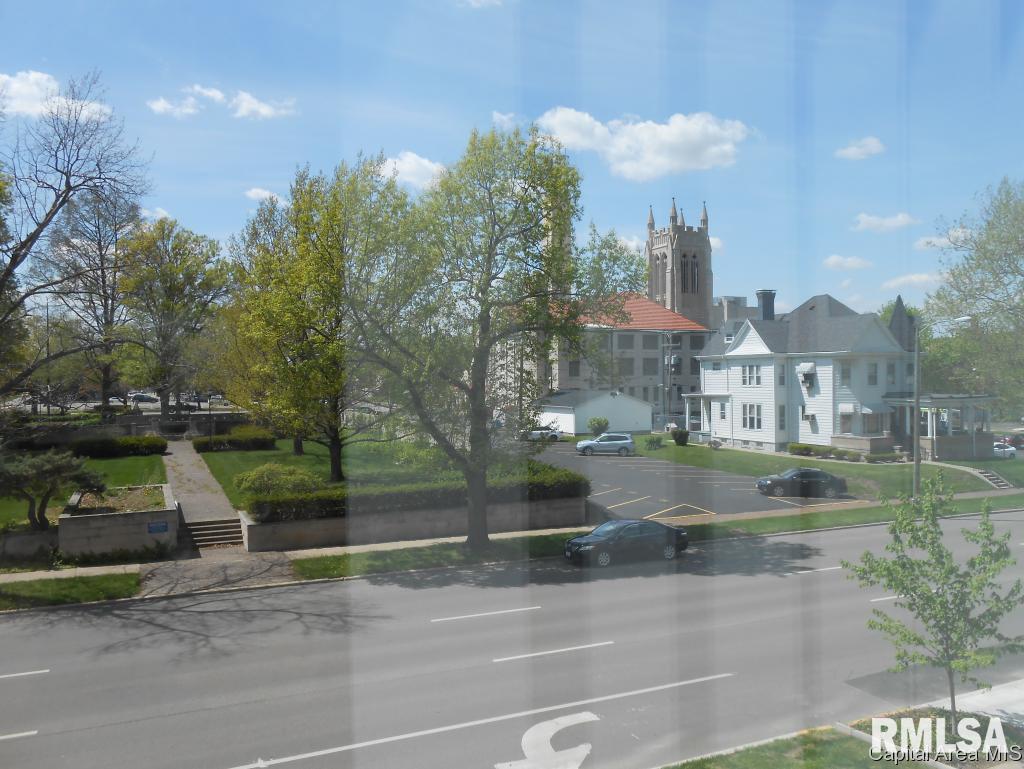 718 South 7th 206 Springfield, IL 62703 - Photo 19 of 20