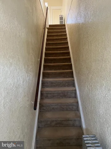 $1,675 | 213 East Main Street, Maple Shade, NJ 08052