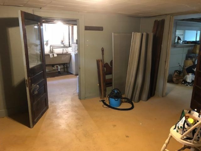 1461 Ridge Avenue Muskegon, MI 49441 - Photo 29 of 34 Basement