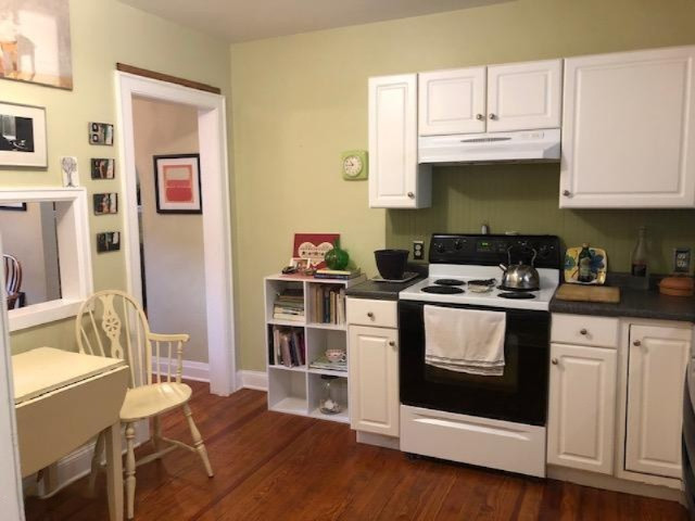 1461 Ridge Avenue Muskegon, MI 49441 - Photo 8 of 34 Kitchen