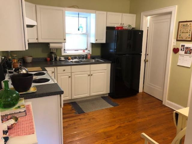 1461 Ridge Avenue Muskegon, MI 49441 - Photo 9 of 34 Kitchen