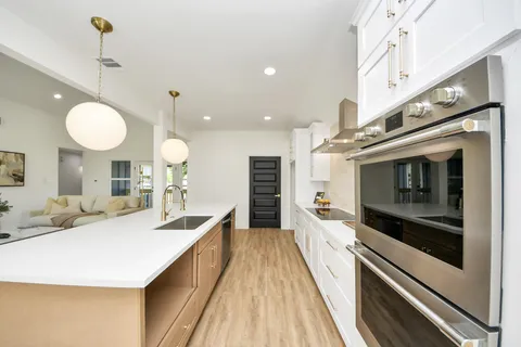 $475,000 | 1737 Tabor Street, Houston, TX 77009