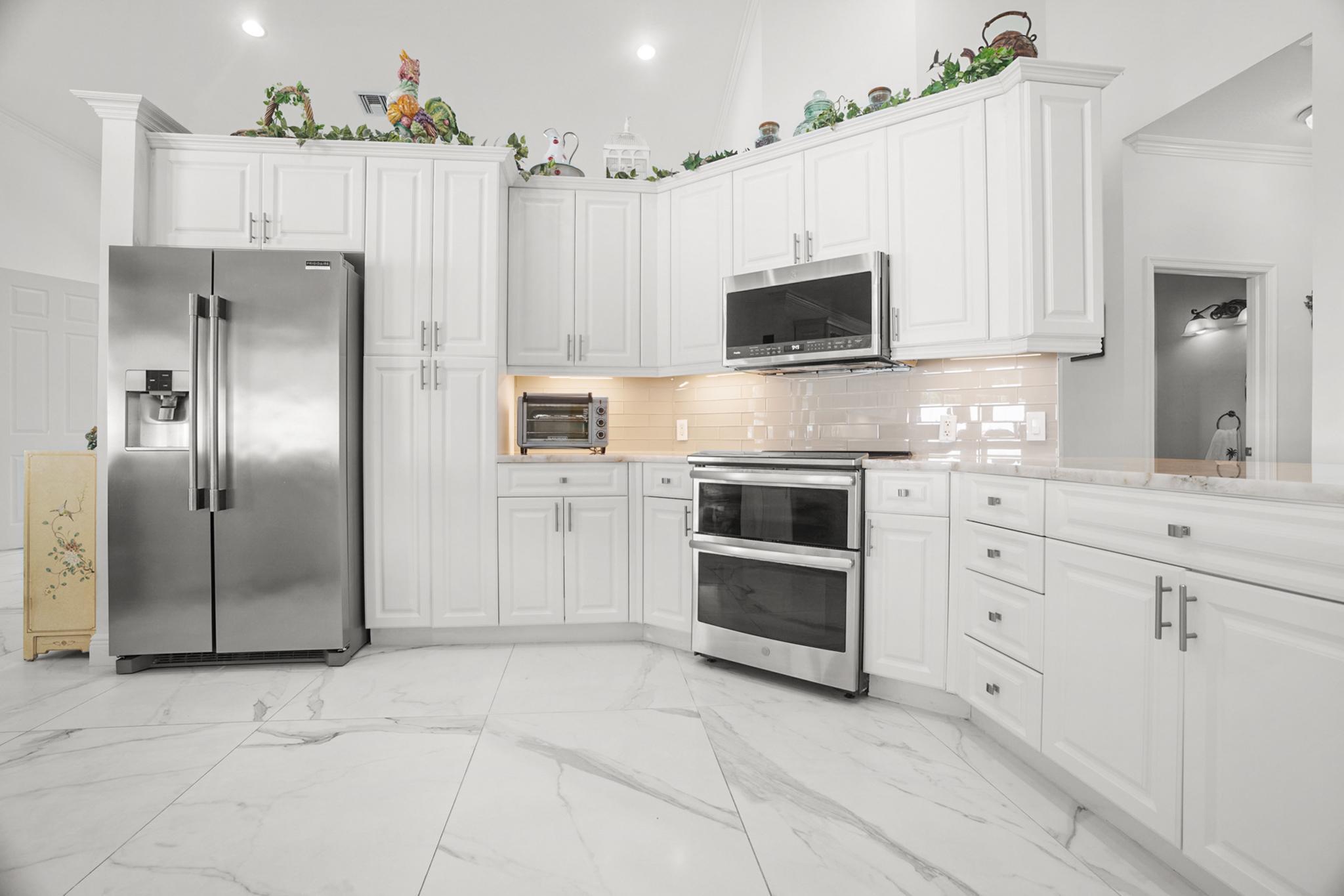 1680 Southwest 16th Street Boca Raton, FL 33486 - Photo 15 of 52 1680 SW 16th St