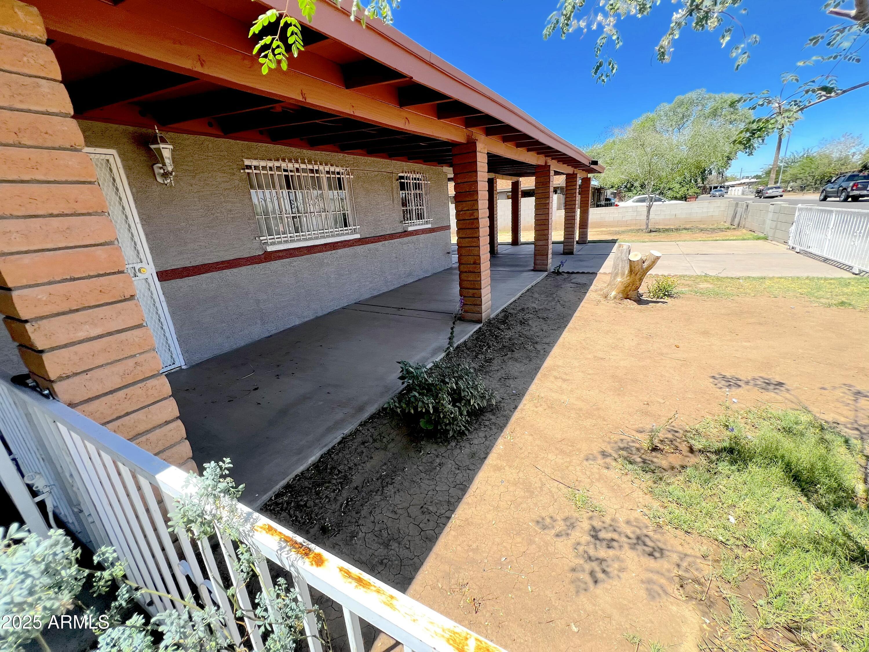 3905 West Almeria Road Phoenix, AZ 85009 - Photo 9 of 12 IMG_6331