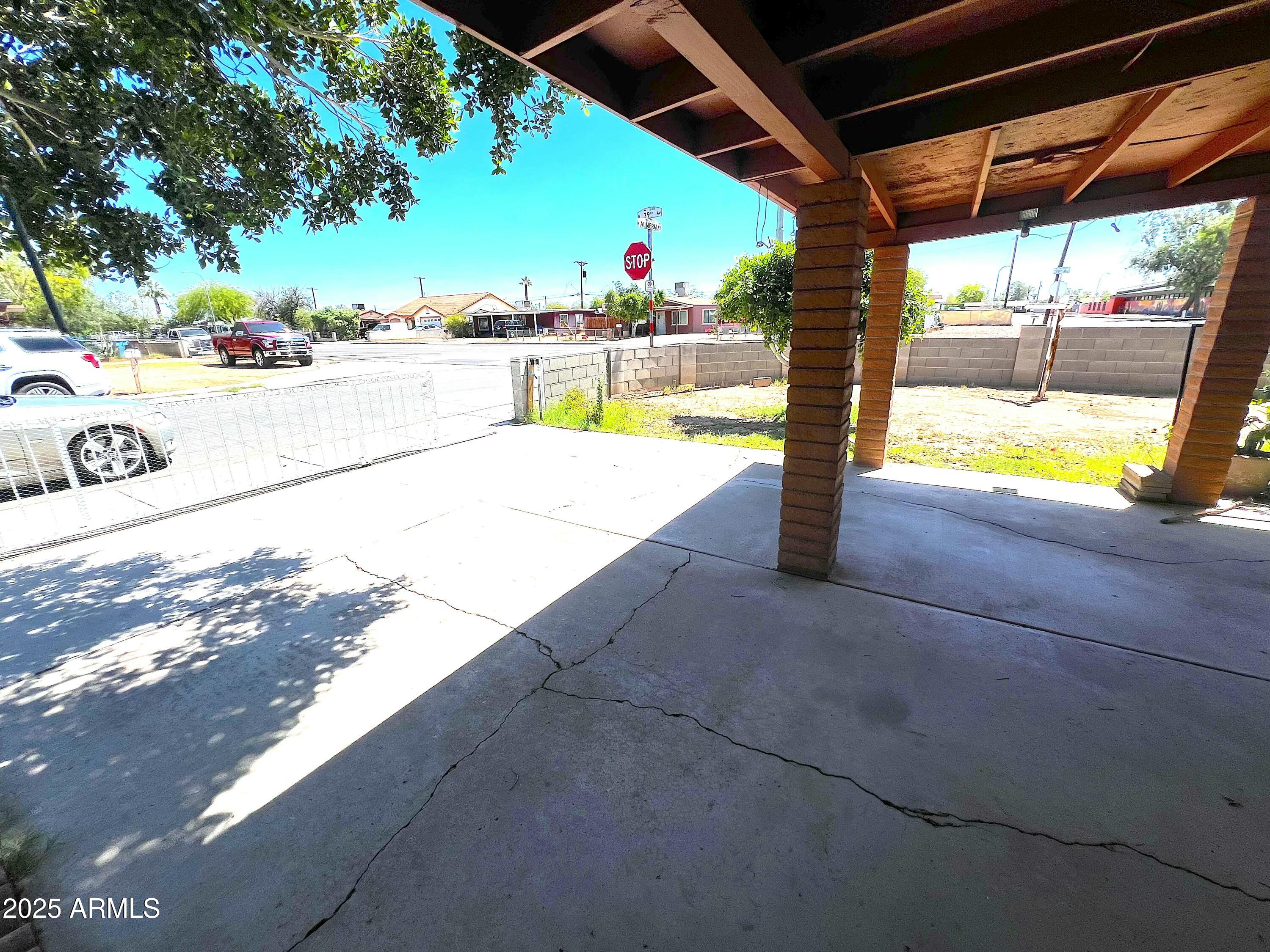 3905 West Almeria Road Phoenix, AZ 85009 - Photo 10 of 12 IMG_6332