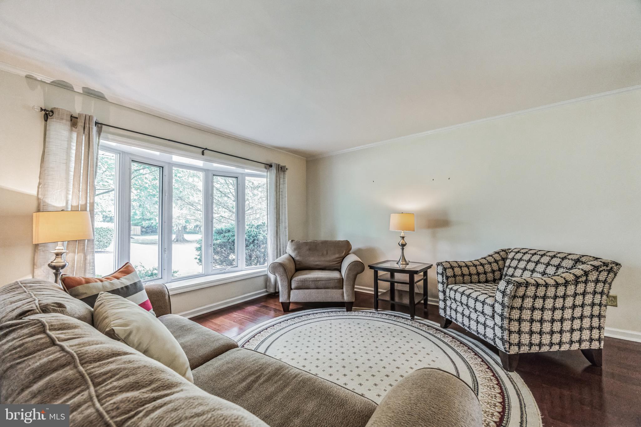 709 Windsor Place Wallingford, PA 19086 - Photo 4 of 35