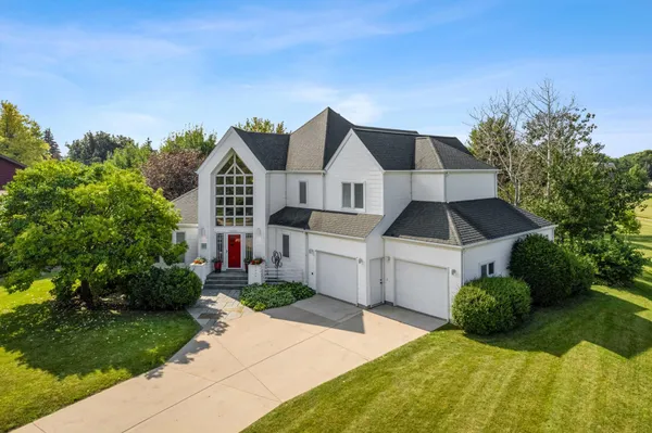 $859,900 | 2878 Lilac Lane North, Fargo, ND 58102