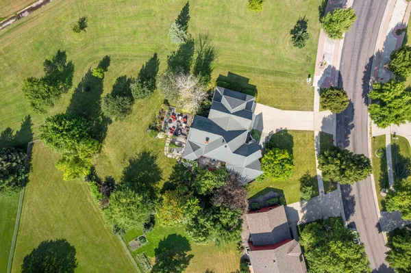 $859,900 | 2878 Lilac Lane North, Fargo, ND 58102
