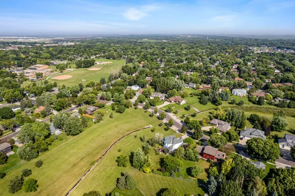$859,900 | 2878 Lilac Lane North, Fargo, ND 58102