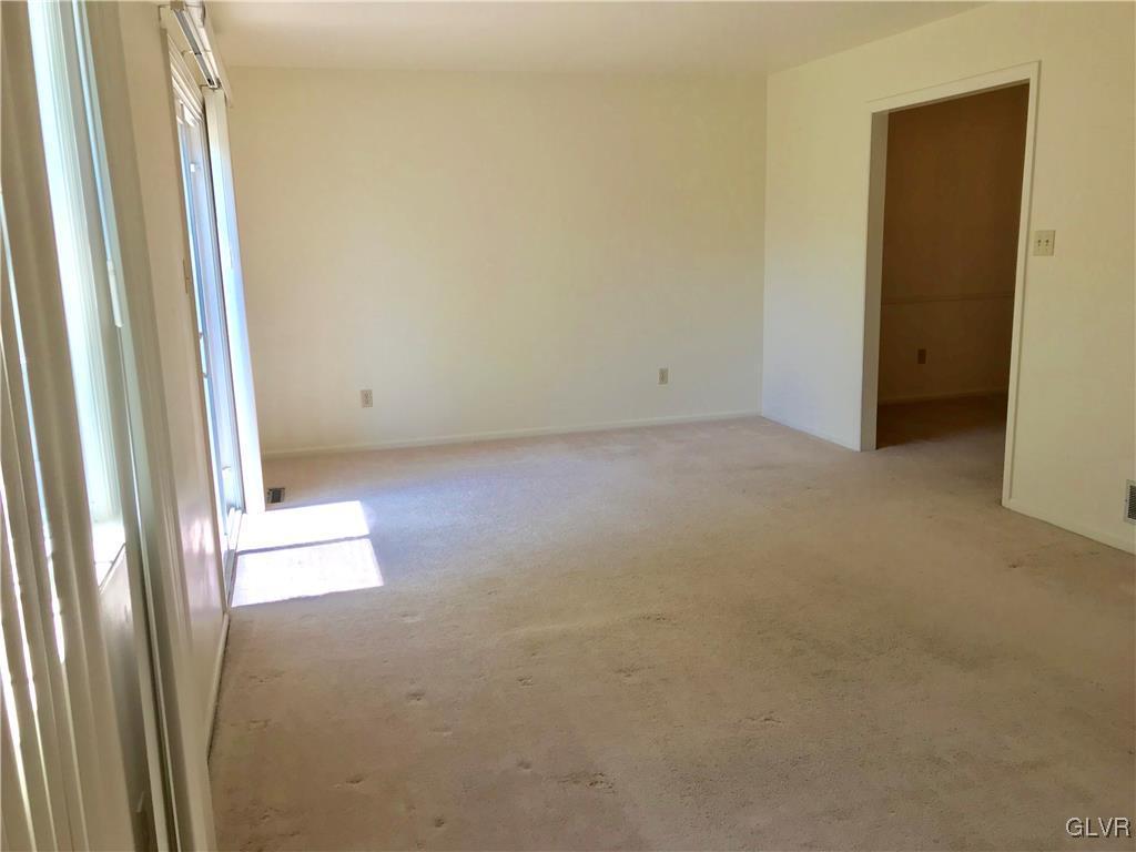 1003 Barnside Road Allentown, PA 18103 - Photo 6 of 20 Gallery Image 6