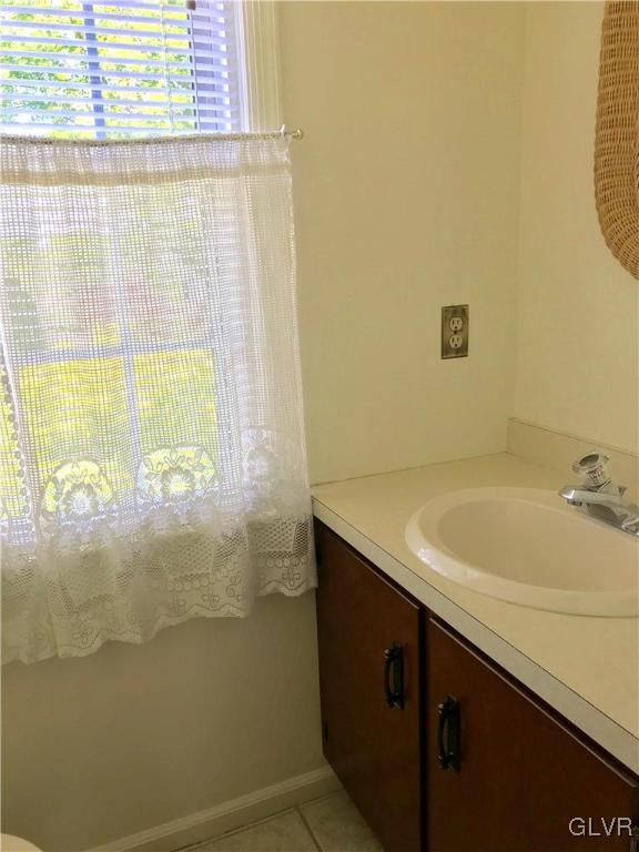 1003 Barnside Road Allentown, PA 18103 - Photo 7 of 20 Gallery Image 7