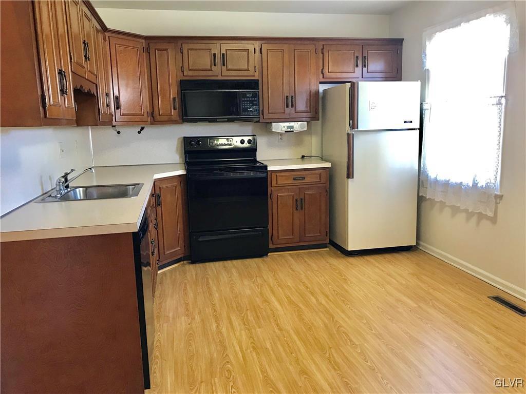 1003 Barnside Road Allentown, PA 18103 - Photo 9 of 20 Gallery Image 9