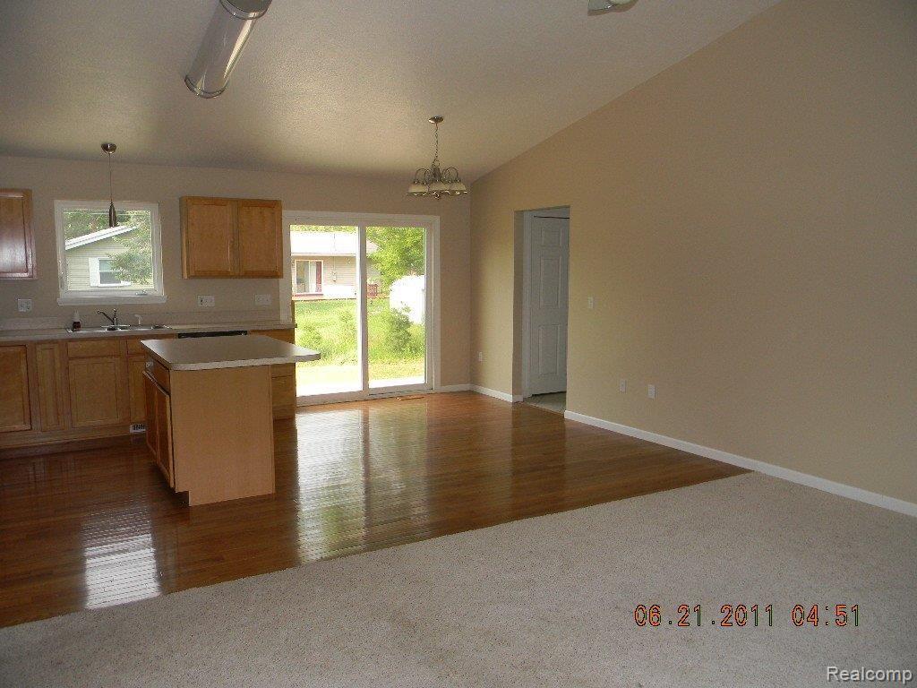 2425 Pleasant Ridge Howell, MI 48843 - Photo 3 of 13 kit
