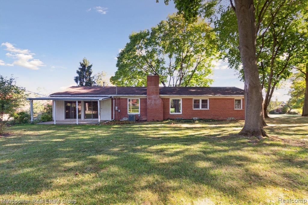 26115 Steele Road Farmington Hills, MI 48331 - Photo 38 of 40