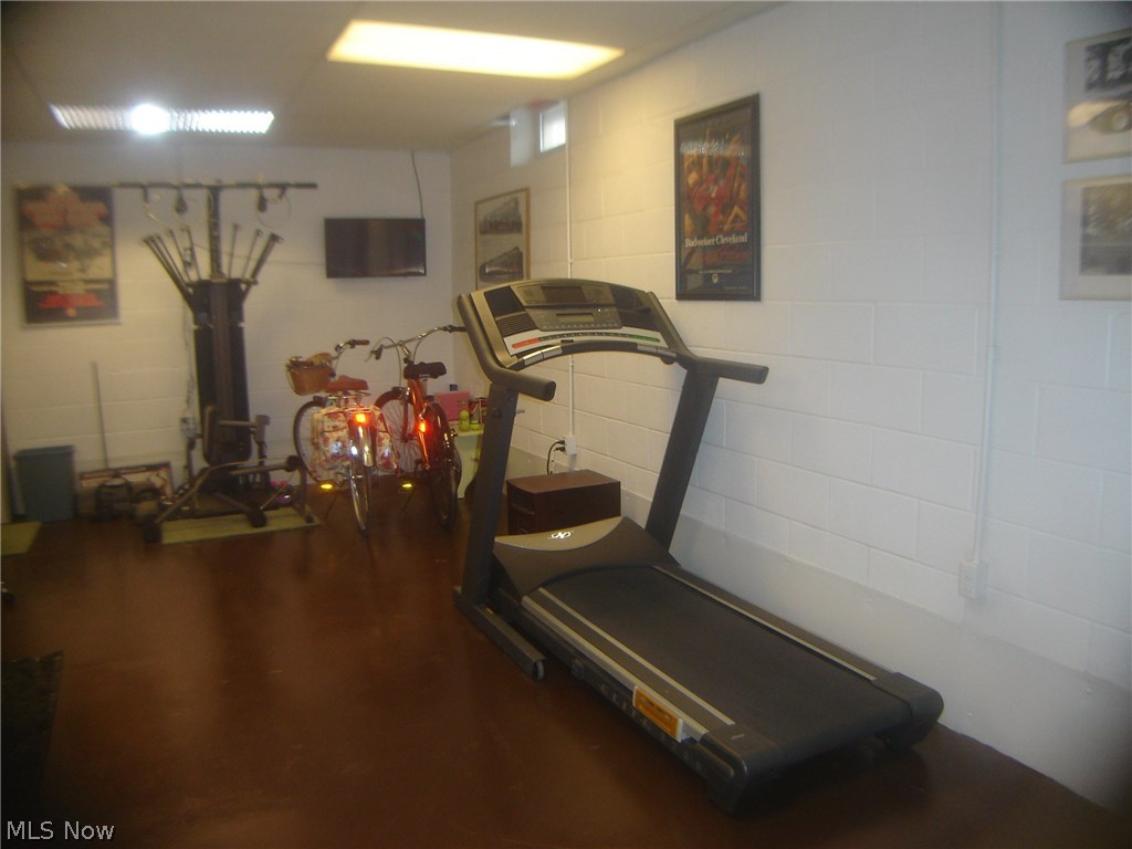 155 Riverside Drive Painesville, OH 44077 - Photo 27 of 34 Exercise room