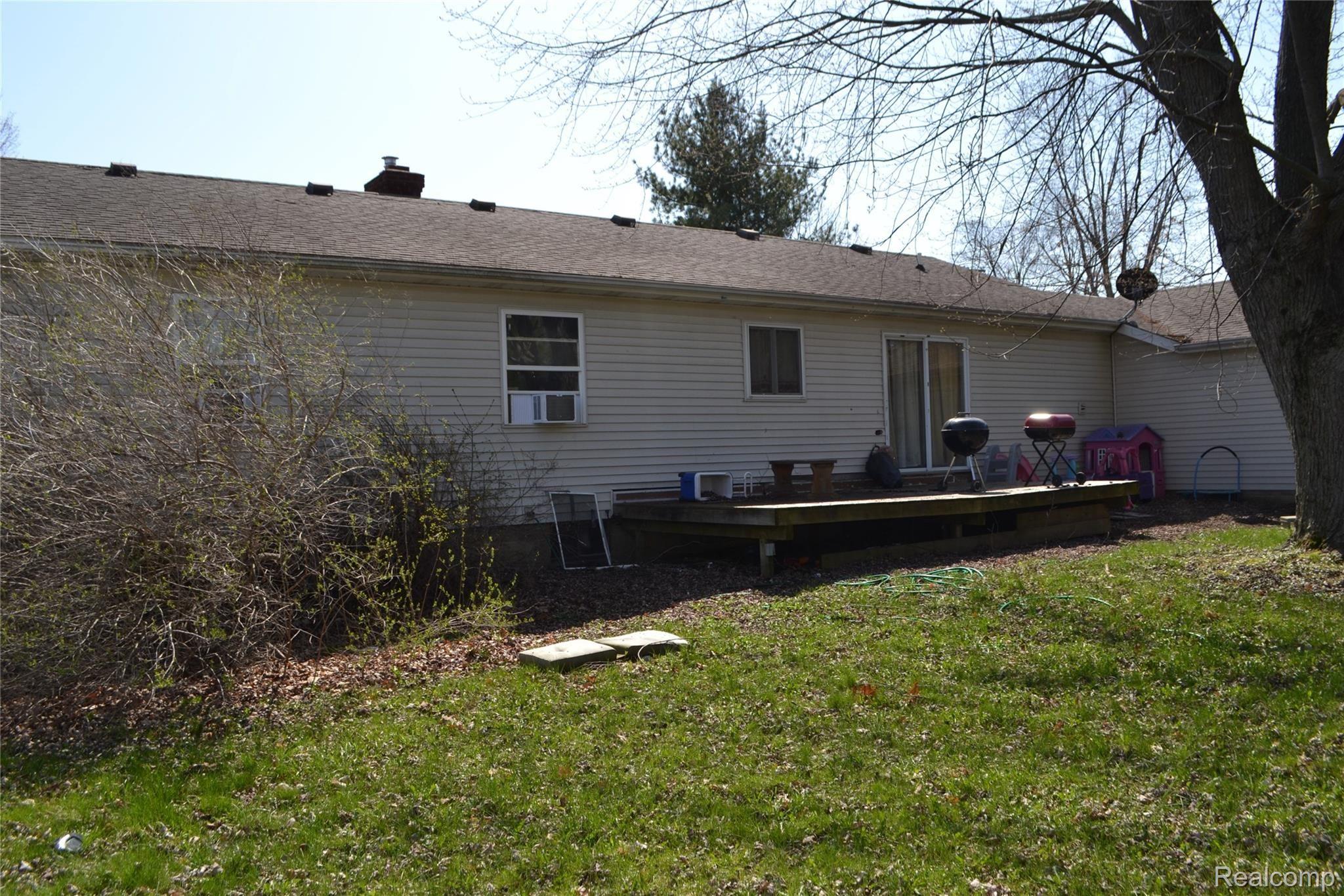 8474 Caine Road Millington, MI 48746 - Photo 3 of 3 DSC_0016.JPG