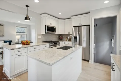 $519,000 | 2233 North 77th Court, Elmwood Park, IL 60707