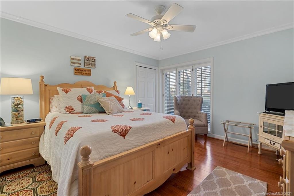 16 Sandy Cove Road Lake Wylie, SC 29710 - Photo 12 of 41 Gallery Image 12
