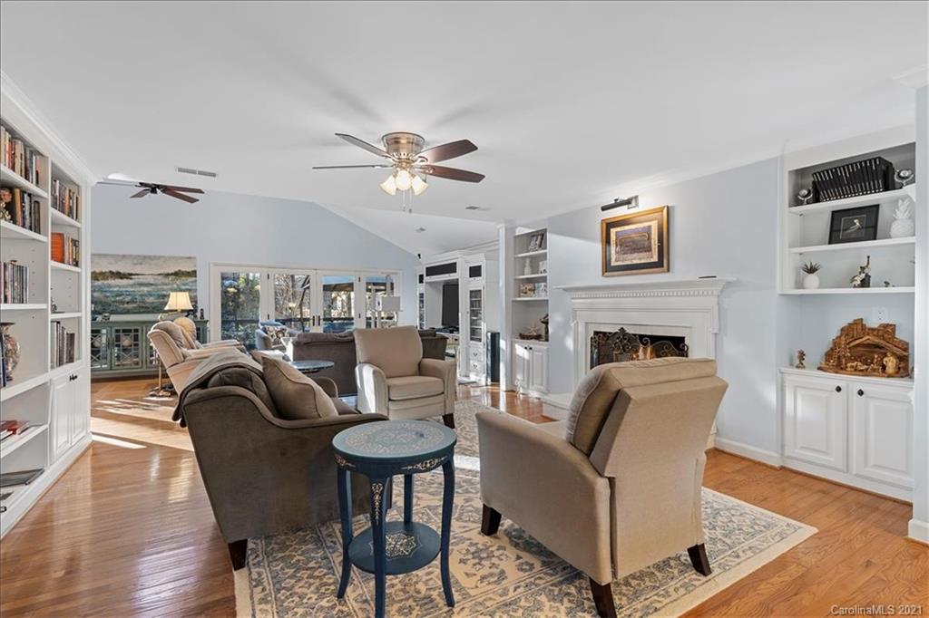 16 Sandy Cove Road Lake Wylie, SC 29710 - Photo 20 of 41 Gallery Image 20