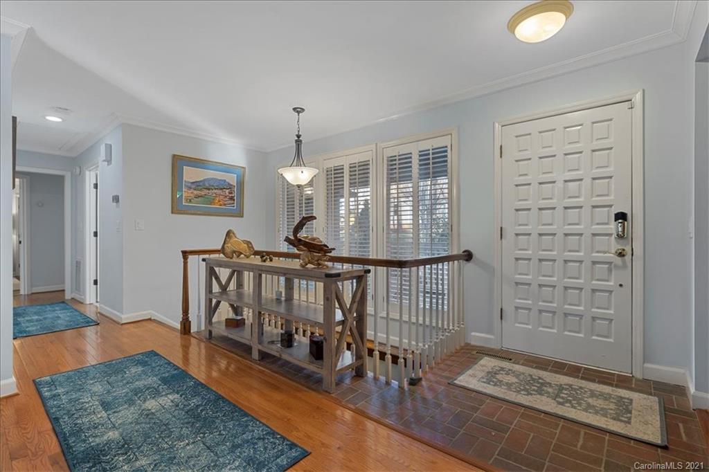 16 Sandy Cove Road Lake Wylie, SC 29710 - Photo 3 of 41 Gallery Image 3