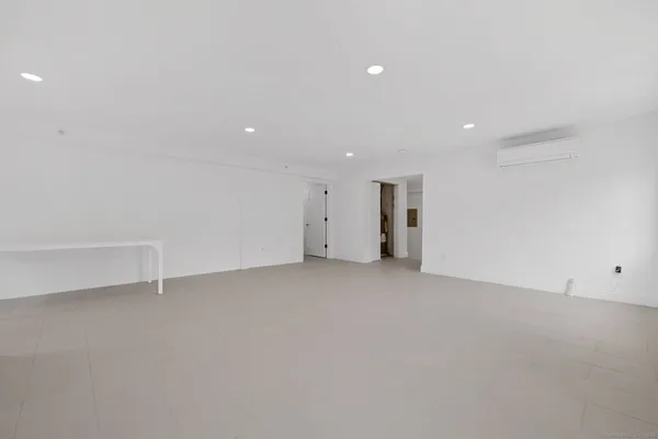 $2,850 | 529 Danbury Road, Unit C, Wilton, CT 06897