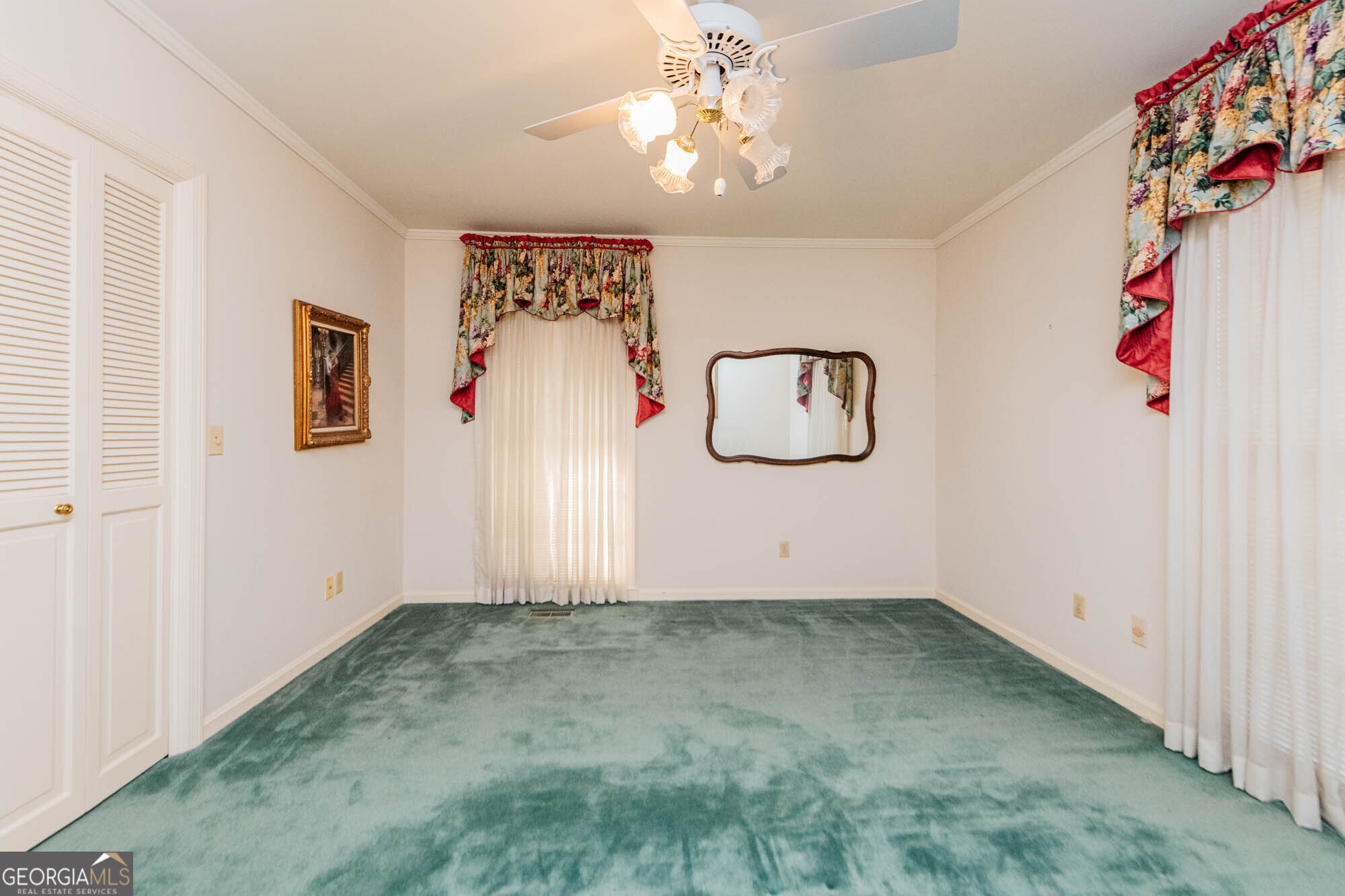 5207 Forest Lake Road Eastman, GA 31023 - Photo 28 of 56 a view of a hallway with closet