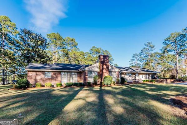 $370,000 | 5207 Forest Lake Road, Eastman, GA 31023