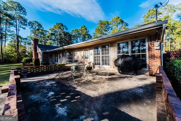 $370,000 | 5207 Forest Lake Road, Eastman, GA 31023