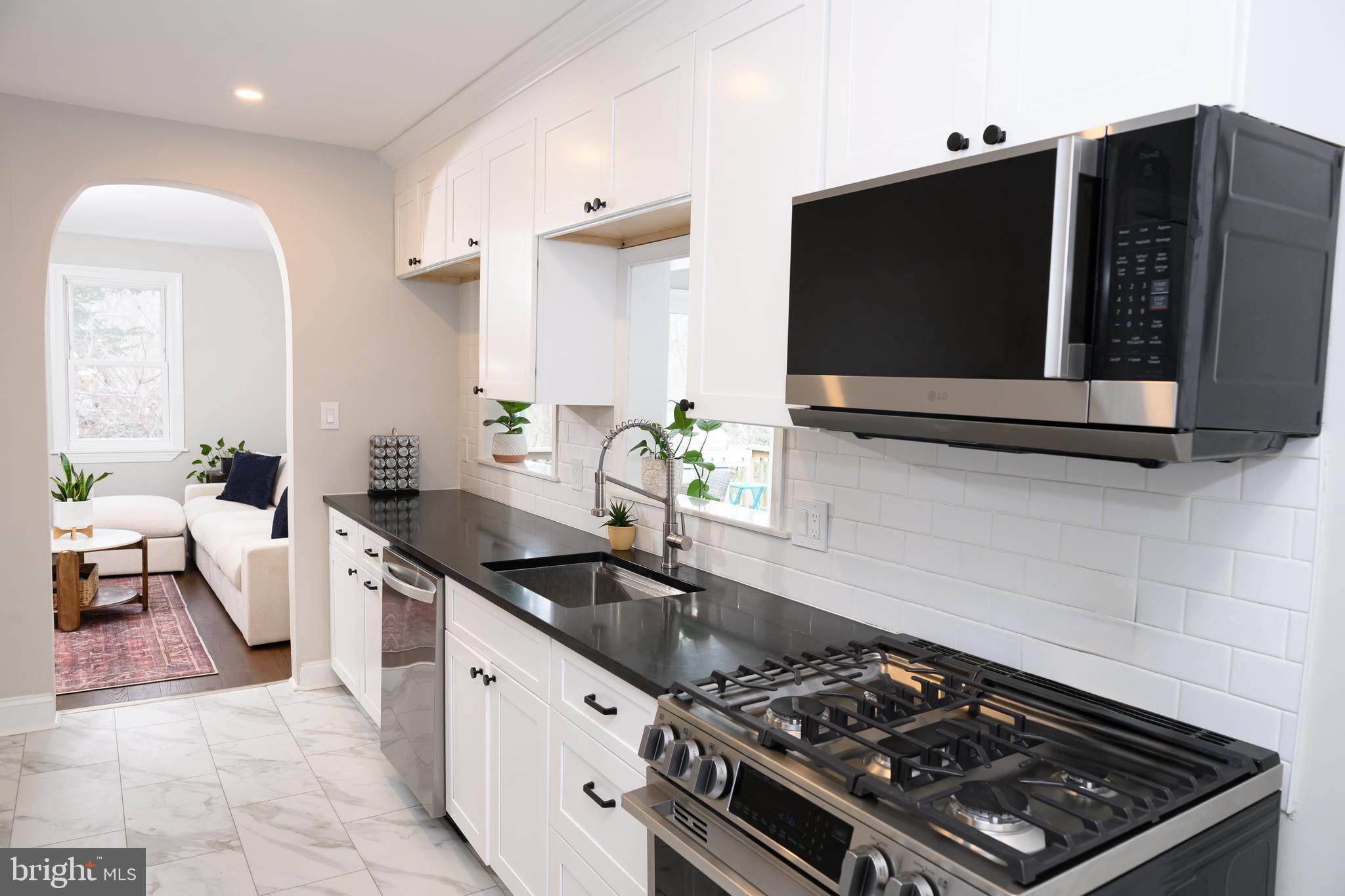 220 Balligomingo Road Conshohocken, PA 19428 - Photo 7 of 28