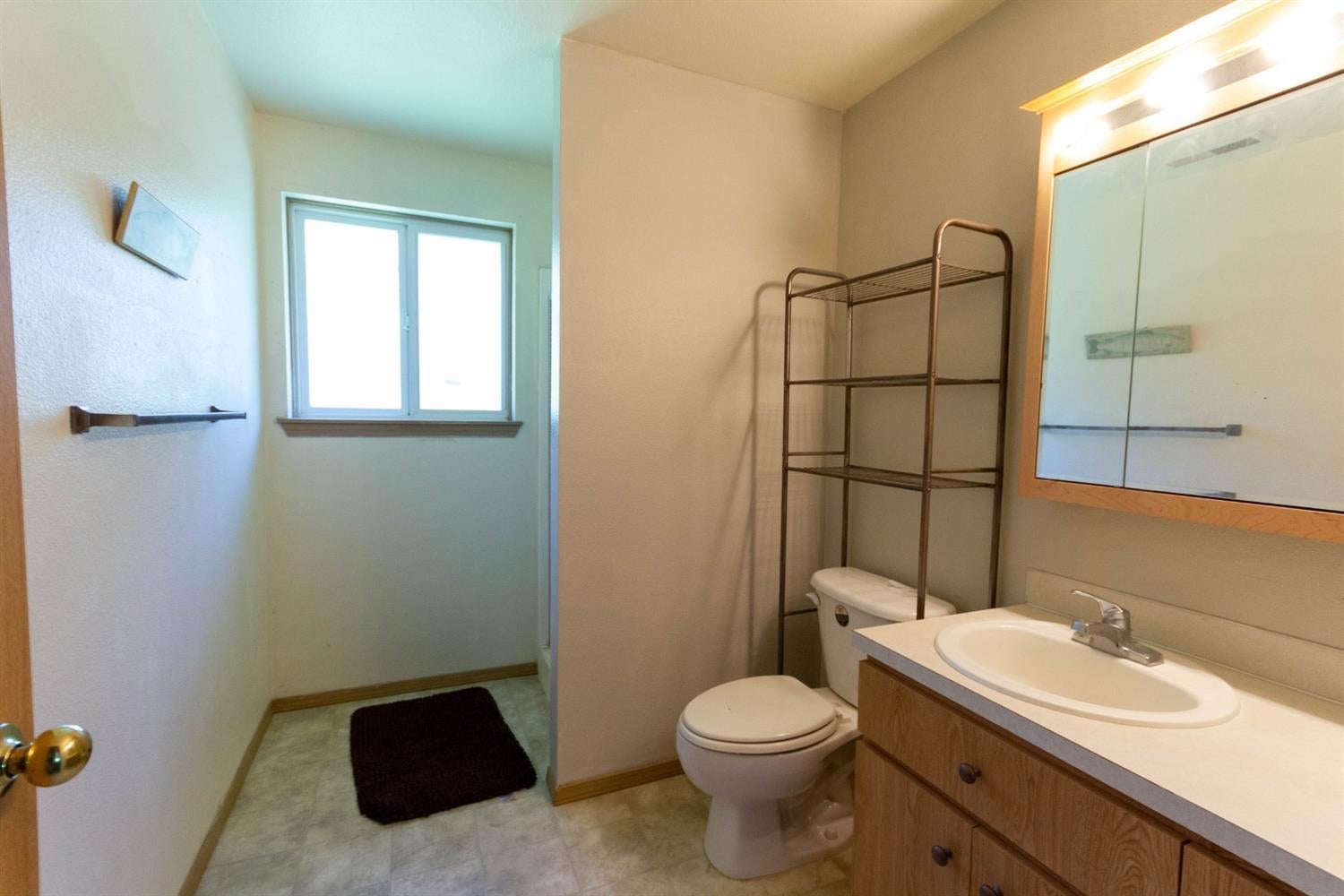 11440 Blackwell Road Central Point, OR 97502 - Photo 12 of 35 Additional Photo