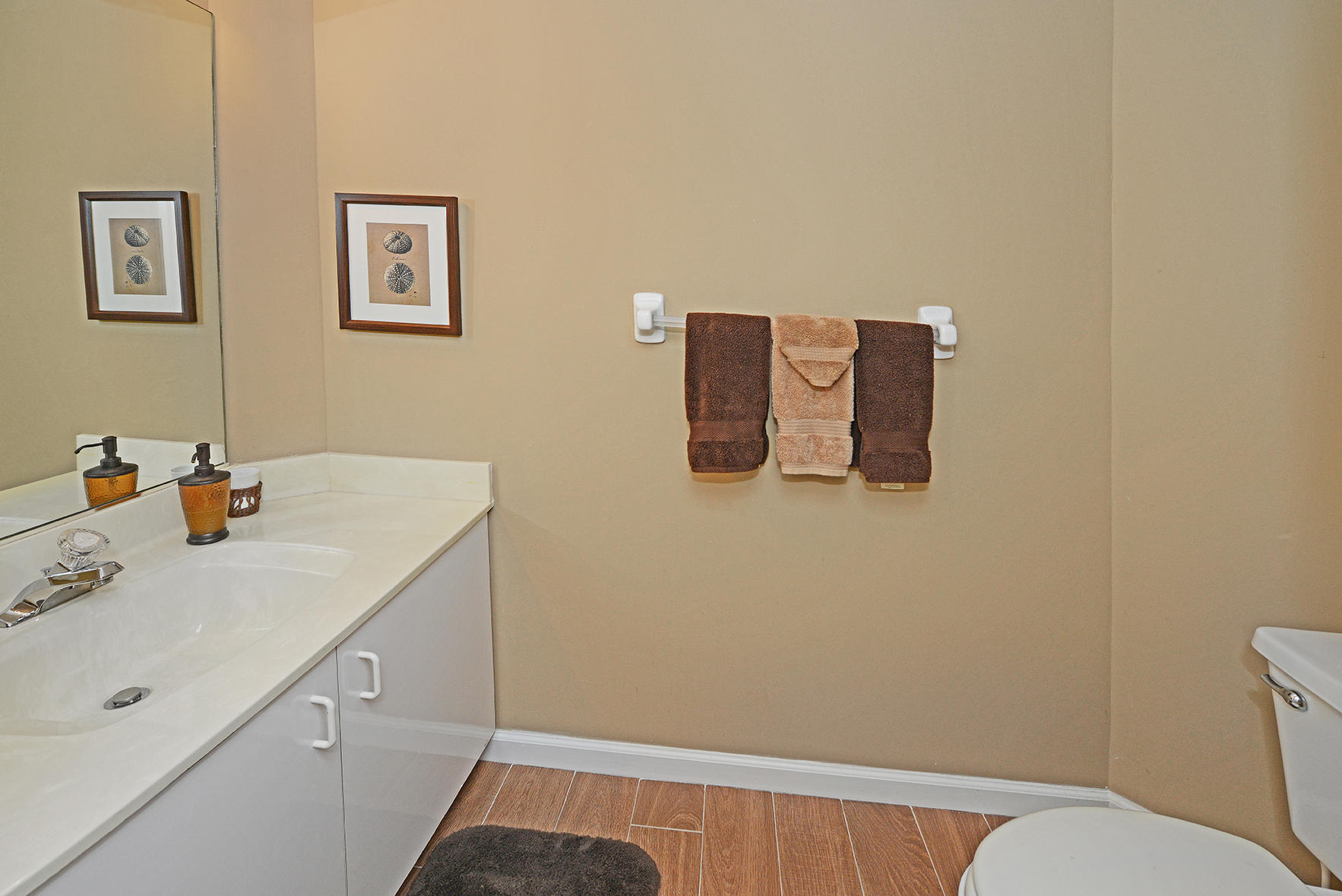 1906 Northwest 8th Street Boca Raton, FL 33486 - Photo 24 of 37 GUEST BATH