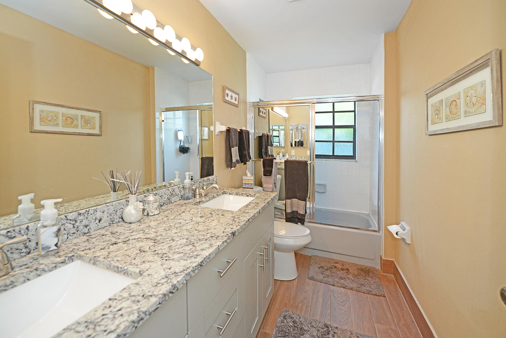 1906 Northwest 8th Street Boca Raton, FL 33486 - Photo 25 of 37 MAIN HALL BATH