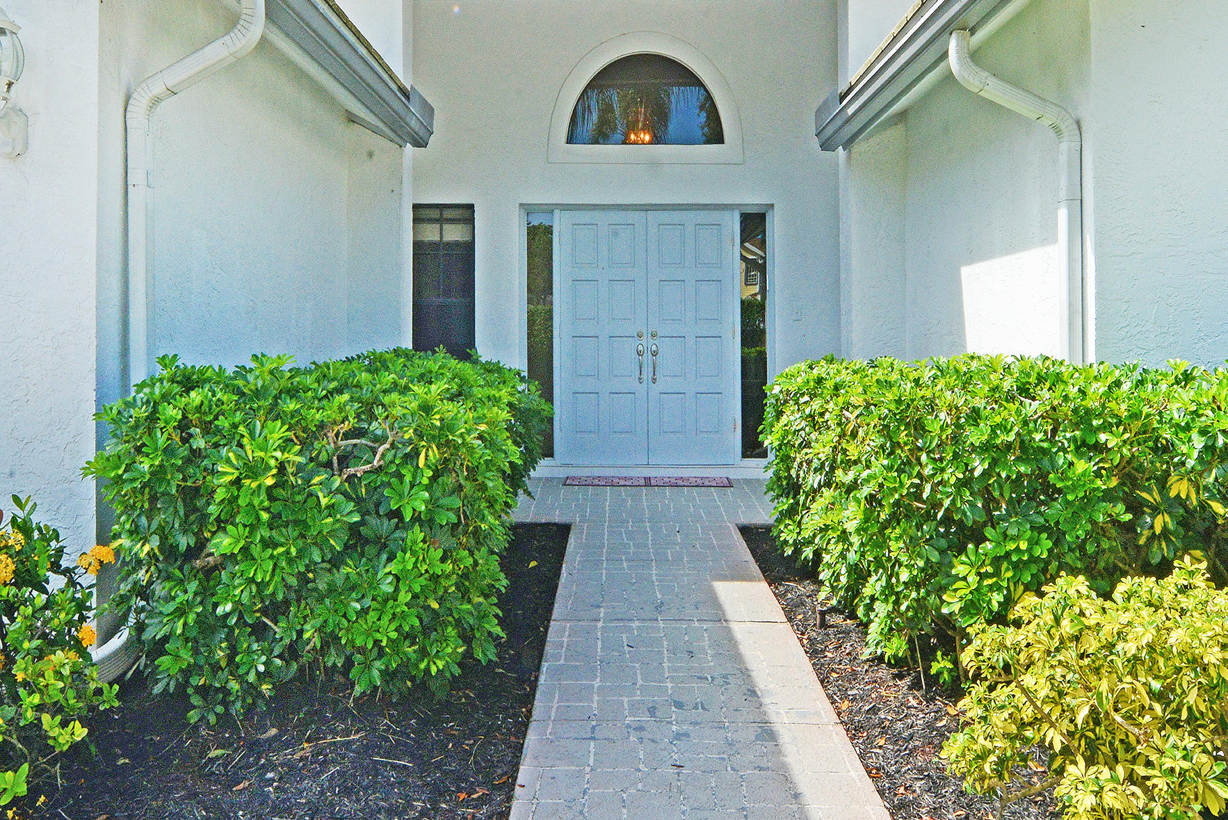 1906 Northwest 8th Street Boca Raton, FL 33486 - Photo 3 of 37 FRONT ENTRY