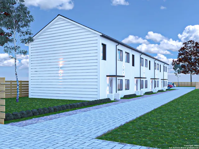 $1,800 | 727 Stonewall Street, San Antonio, TX 78211