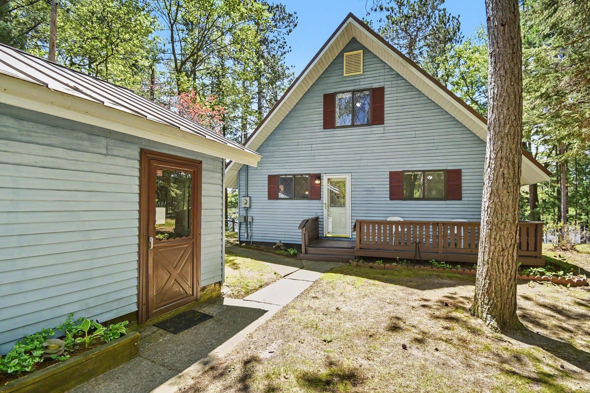1040 Forest Road Harrison, MI 48625 - Photo 27 of 34