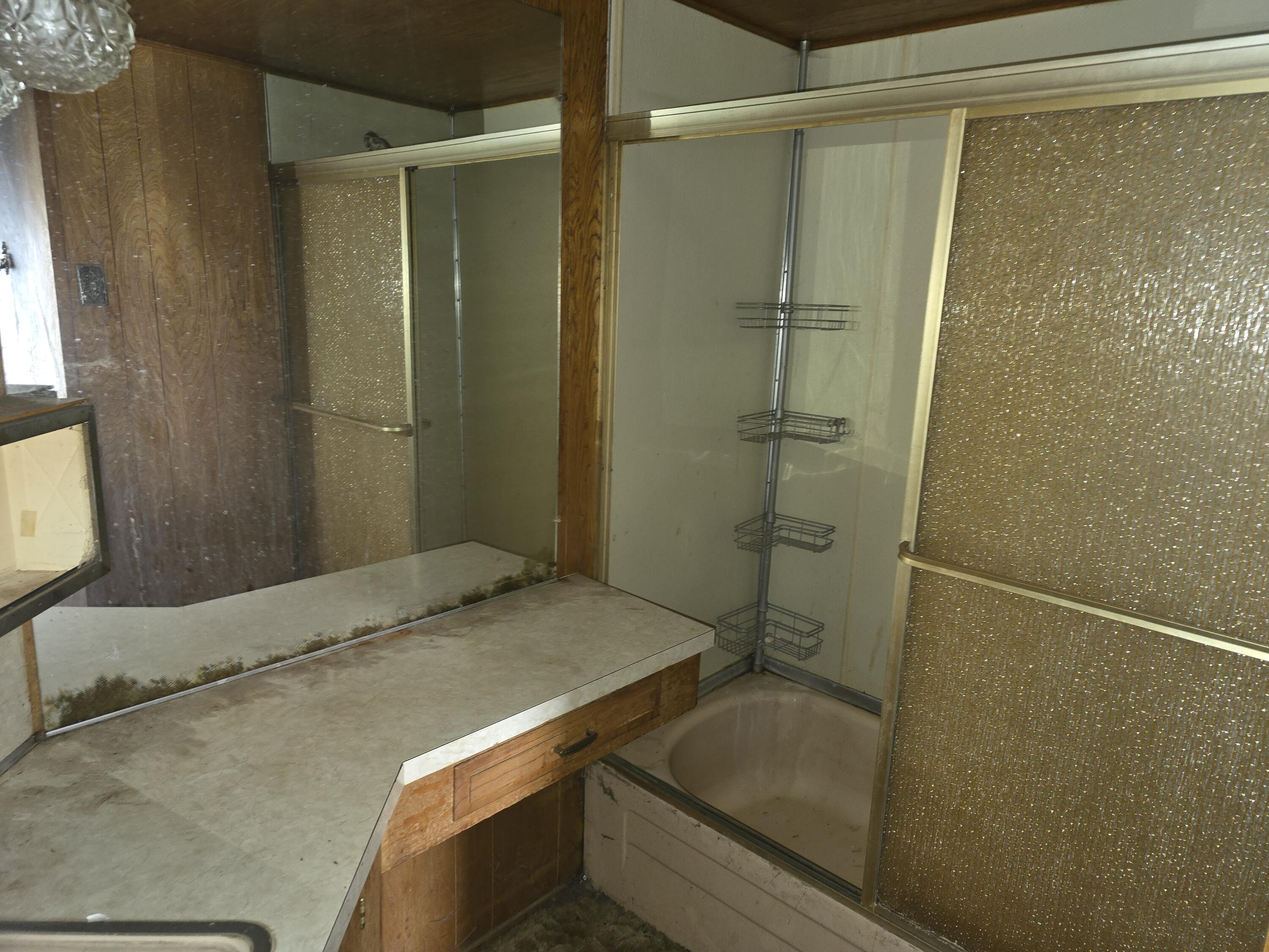 31974 Drews Road Chiloquin, OR 97624 - Photo 13 of 25 a bathroom with a sink and shower