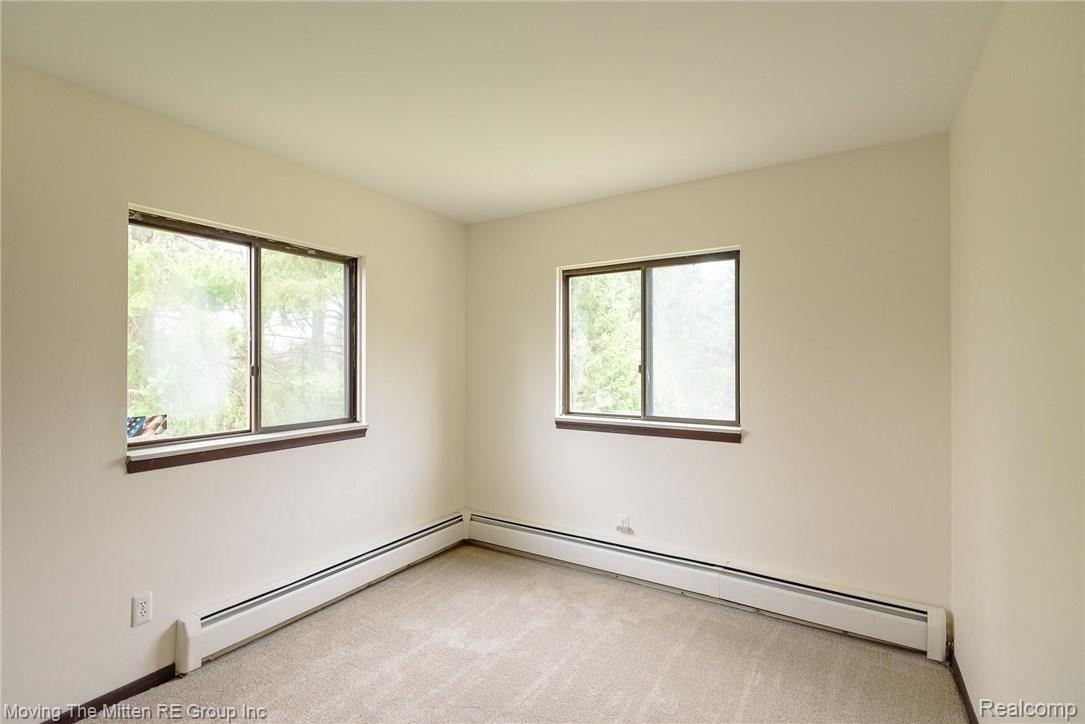 3370 North Hickory Ridge Road Highland, MI 48357 - Photo 19 of 40 MTM_3370_hickory-15.jpg