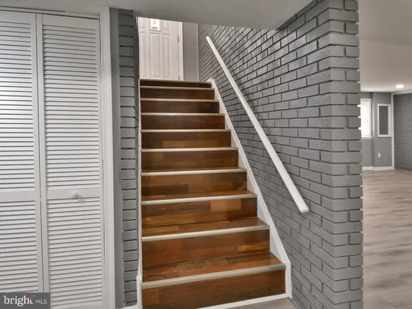 $3,995 | 6918 Pine Valley Drive, Glenn Dale, MD 20769