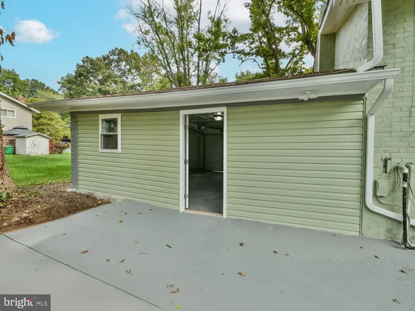 $3,995 | 6918 Pine Valley Drive, Glenn Dale, MD 20769