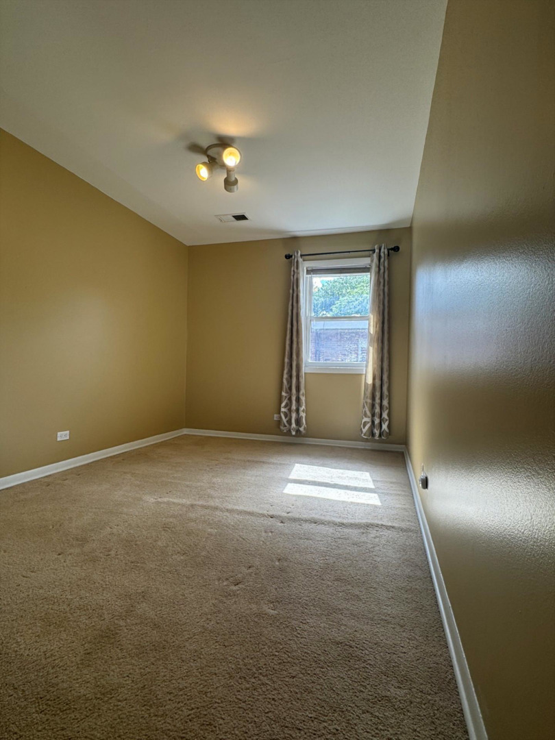 4035 North Keystone Avenue, Unit G Chicago, IL 60641 - Photo 5 of 10